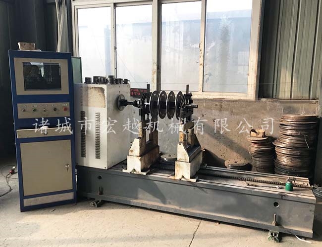 轉(zhuǎn)子平衡機使用現(xiàn)場